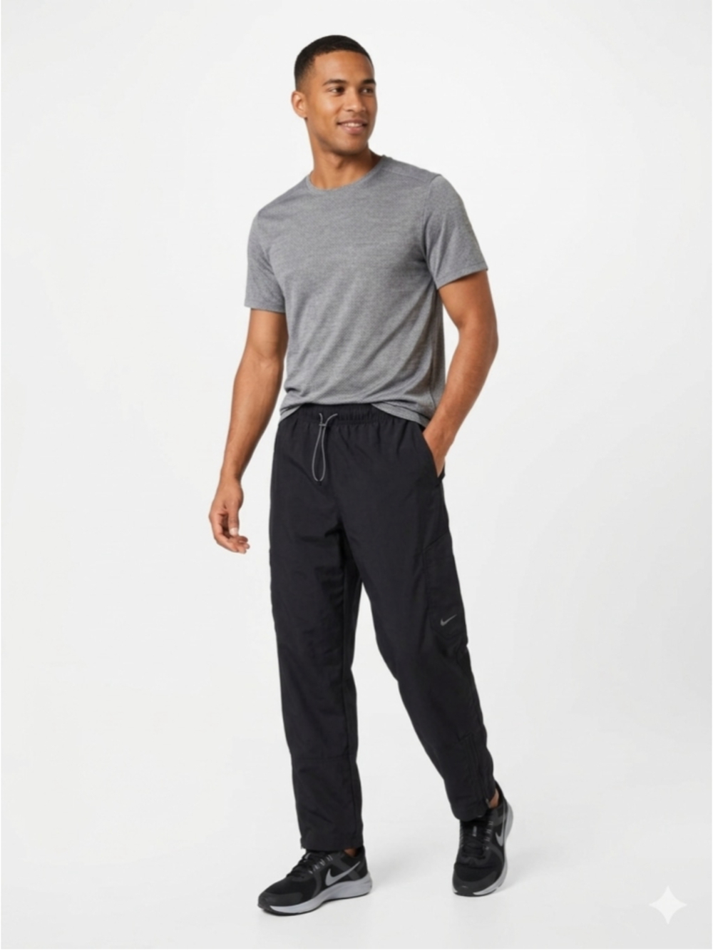 Men's Vintage Nike Y2K Black Wide-Leg Cargo Track Pants - Size XL